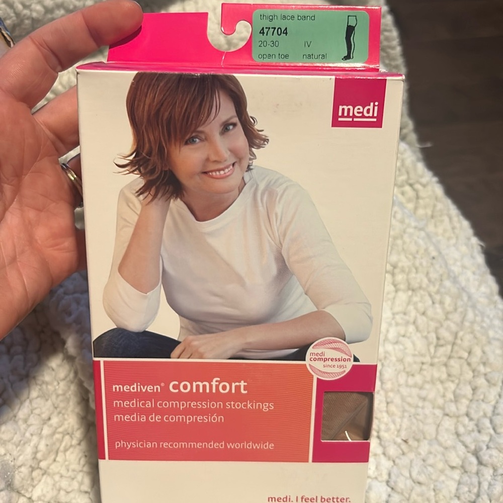 Mediven 47704 compression stocking Natural open toe 20-30mmHg IV thigh lace band